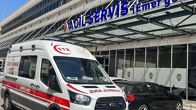 Sakarya'da yurtta yedikleri yemekten zehirlenen 19 öğrenci tedavi gördü