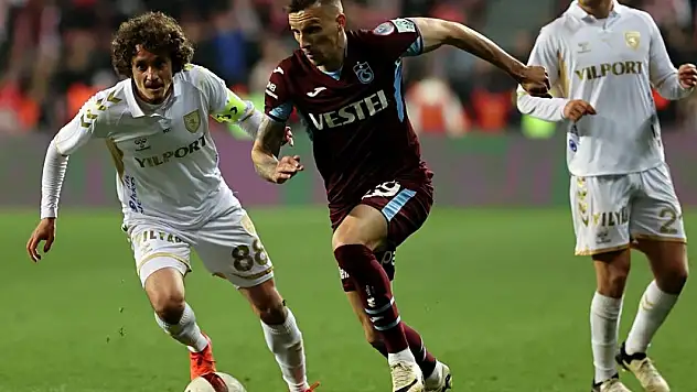 Samsunsporlu iki orta saha Konyaspor maçında cezalı!