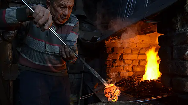 Sanatını 65 yıldır koruyor!
