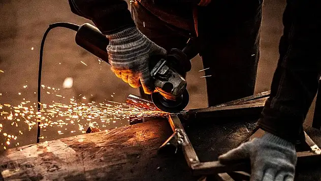 Sanayi üretim endeksi şubatta arttı