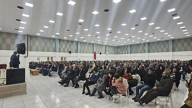 Sarayönü Derneği, Hayati İnanç'ı ilçelilerle buluşturdu