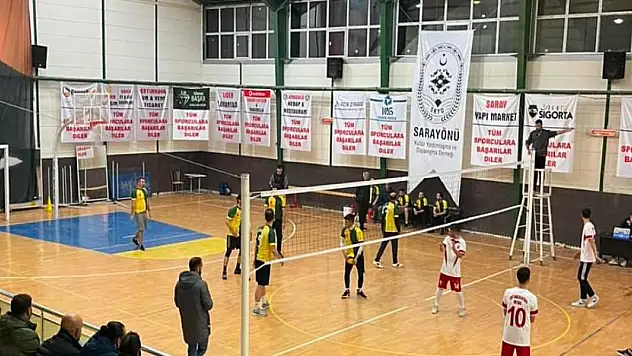 Sarayönü Derneği'nin düzenlediği voleybol turnuvasında kayıtlar devam ediyor