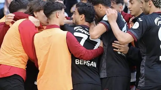 Sarıyer ve Serik 1.Lig'de