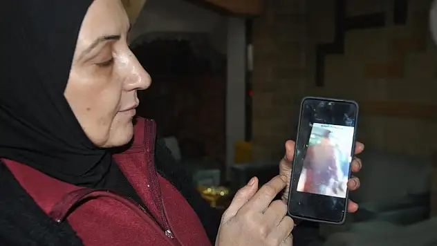 Sednaya Cezaevi'nde 14 yıl tutuklu kaldıktan sonra kurtulan oğlunu arıyor