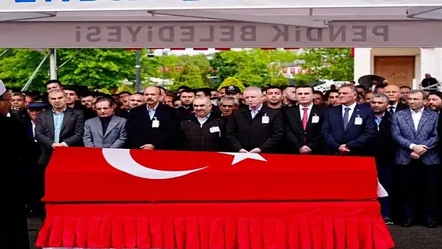 Şehit Komiser Gökhan Özer ve Kamuran Üçgül'ün cenazeleri toprağa verildi