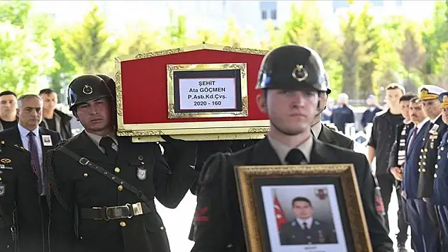 Şehit Piyade Astsubay Kıdemli Çavuş Ata Göçmen, son yolculuğuna uğurlandı