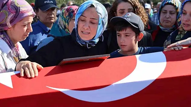 Şehit polis memuru Şahan son yolculuğuna uğurlandı