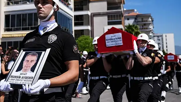 Şehit polislerimiz son yolculuğuna uğurlandı