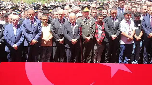 Şehit Uzman Çavuş Kani Obi son yolculuğuna uğurlandı