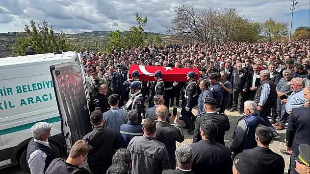 Şehitlerimiz son yolculuklarına uğurlandı