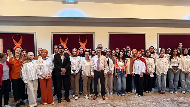 Selçuk Üniversitesi öğrencilerinden MS farkındalık hareketi