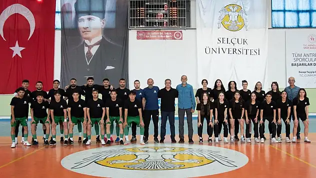 Selçuk Üniversitesi'nde futbol coşkusu yaşanıyor