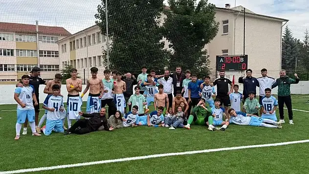 Selçuklu Belediyespor, U15 kategorisinde Türkiye'de ilk 4'te!