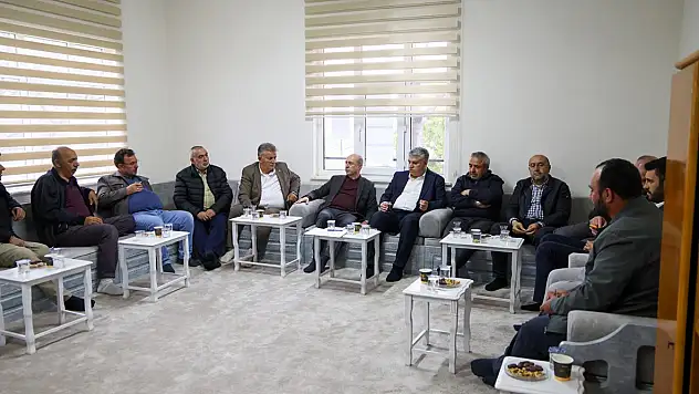 Selçuklu'da hizmet mesaisi: Başkan Pekyatırmacı mahalle sakinleriyle buluştu!