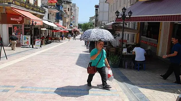 Serinlik hayal oldu! Konya'da gece bile bunaltıyor!