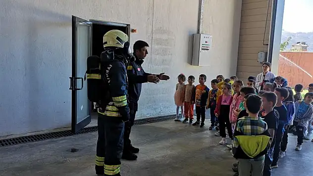 Seydişehir'de anaokulu öğrencileri itfaiyeyi ziyaret etti