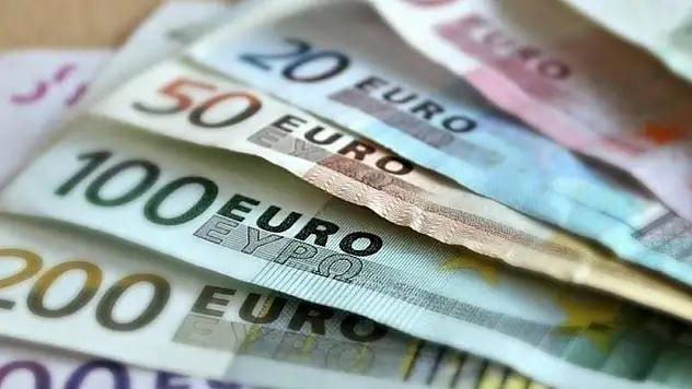 SGK'den 7 bin anne ve bakıcıya 325 avro destek