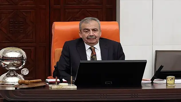 Sırrı Süreyya Önder hayatını kaybetti