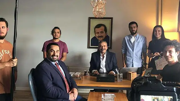 Sırrı Süreyya Önder, rol aldığı filmi izleyemedi