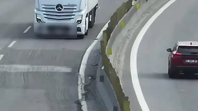 Sol şeridi ihlal eden tır ve kamyon sürücülerine para cezası