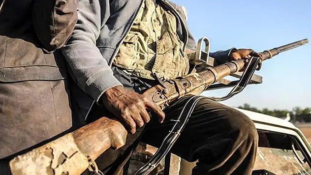 Somali'deki çatışmalarda 70 Eş-Şebab üyesi etkisiz hale getirildi