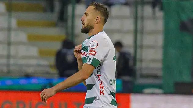 Son Dakika! Konyaspor'da ayrılık! Golcü oyuncu ile yollar ayrıldı!