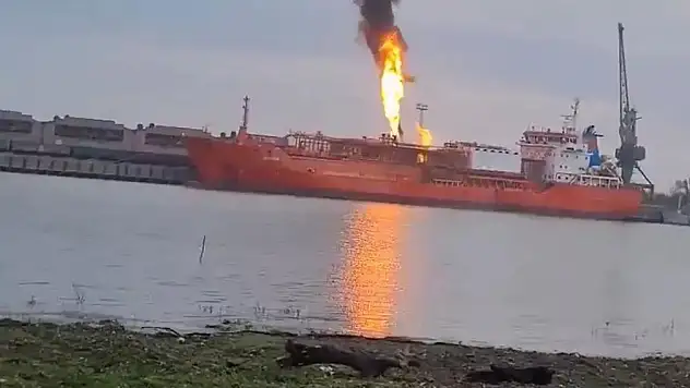 Son Dakika! Ukrayna'da Türk gemisi vuruldu!
