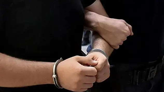 Sosyal medyada dini değerlere hakaret eden zanlı tutuklandı