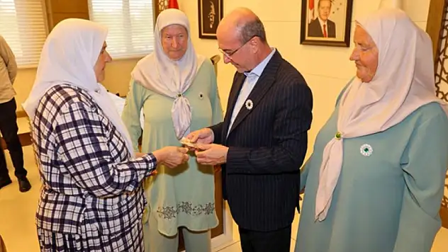 Srebrenitsa Şehit Annelerinden Başkan Pekyatırmacı'ya Ziyaret!