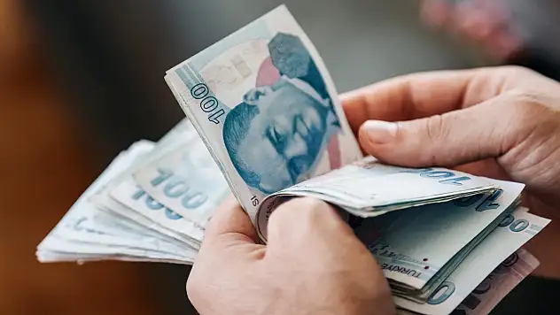 SSK ve Bağ-Kur emeklileri dikkat! Temmuz zammı öncesi kök maaş alarmı: Kimler etkilenecek?