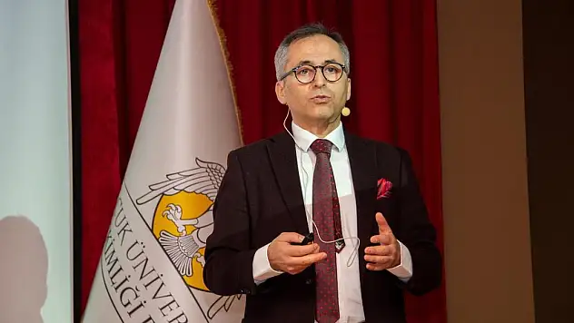 SÜ'de sağlıkta yapay zeka konferansları başladı