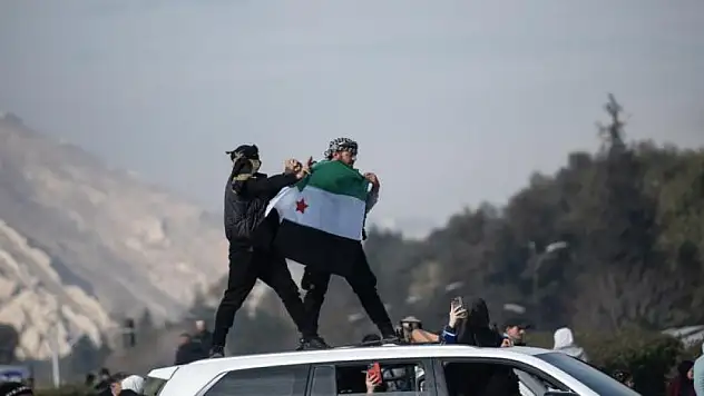 Suriye muhalefeti, 8 Aralık gününü 'Milli Bayram' ilan etti