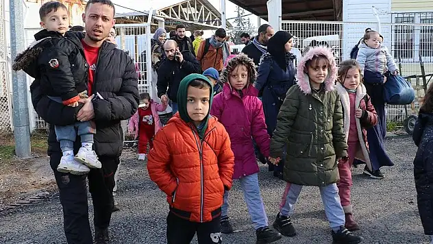 Suriyelilerin ülkelerine dönüşü sürüyor