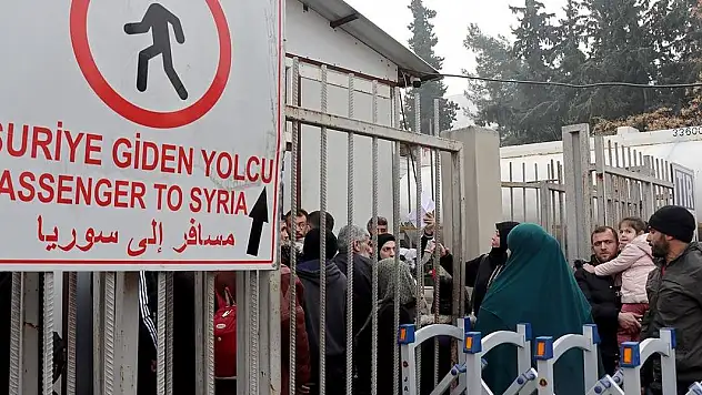 Suriyelilerin ülkelerine dönüşü sürüyor
