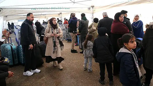 Suriyelilerin ülkelerine dönüşü sürüyor