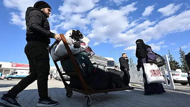 Suriyelilerin ülkelerine dönüşü sürüyor
