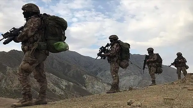 Suriye'nin kuzeyinde 9 PKK/YPG'li terörist etkisiz hale getirildi