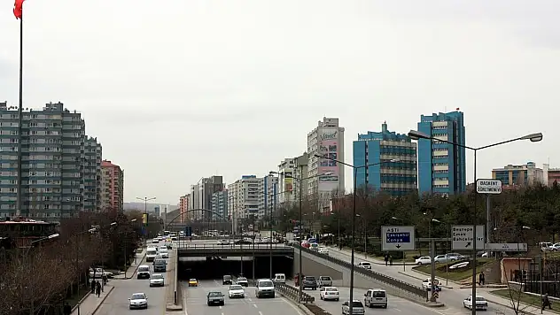 Sürücüler dikkat! Ankara Konya yolu ulaşıma kapatıldı!