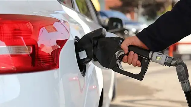 Sürücüler dikkat, depoları hemen doldurun! Motorin fiyatları uçuşa geçti!