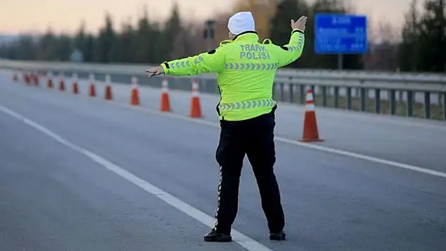 Sürücüler dikkat: Karayolları bu kez Konya'yı uyardı!