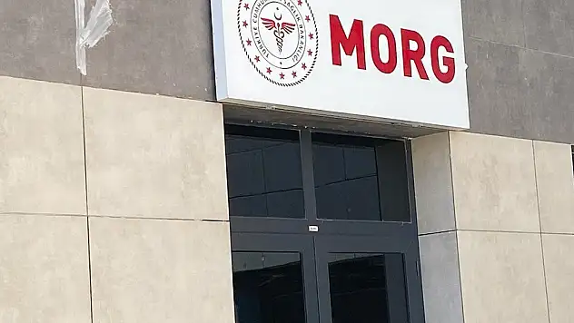Tadilat sırasında balkondan düşen şahıs hayatını kaybetti