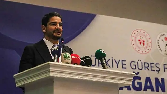 Taha Akgül, Türkiye Güreş Federasyonu başkanı seçildi