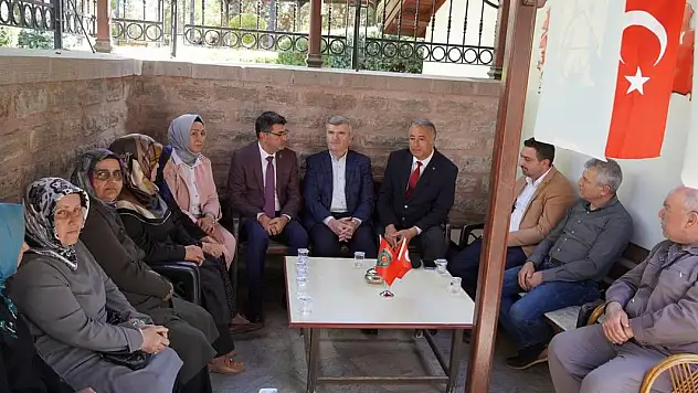 Tahir Akyürek şehit aileleri ve gazileri ziyaret etti