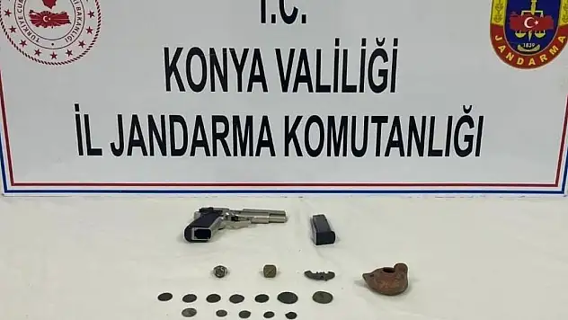 Tarihi eserleri satamadan jandarma yakaladı
