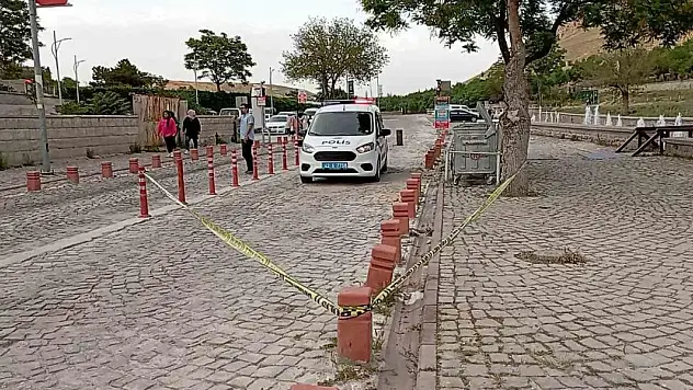 Tartıştığı kişiyi kalbinden bıçaklayarak öldürdü