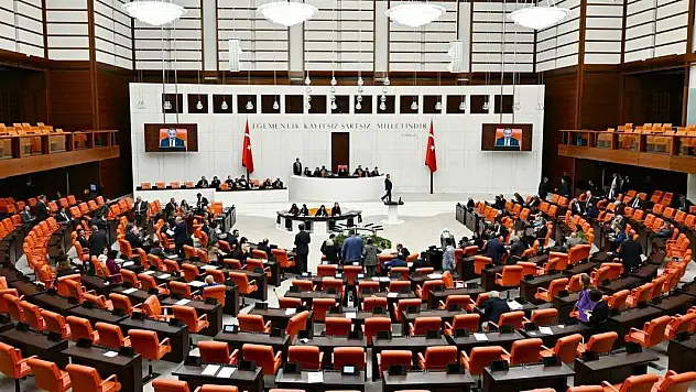 TBMM yeni haftada yoğun gündemle toplanacak