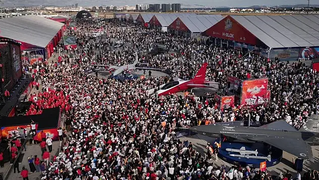 TEKNOFEST 2025'te Azerbaycan Rüzgarı Esti