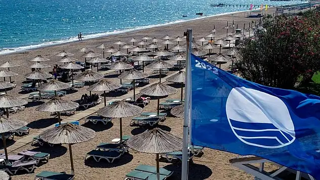 Temizliğin simgesi Mavi Bayraklar tatilciye güven veriyor