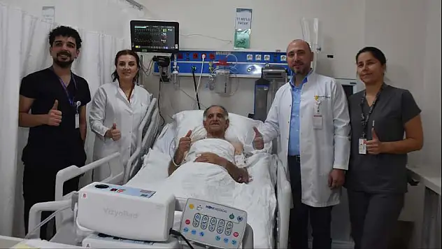 Tıp Dünyasında İnanılmaz Kurtuluş! 35 Dakika Kalbi Duran Hasta Hayata Döndü
