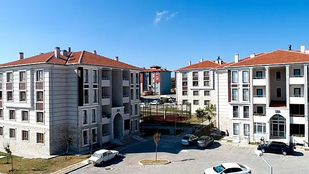 TOKİ temmuzda 7 bin 358 konutu hak sahiplerine teslim etti